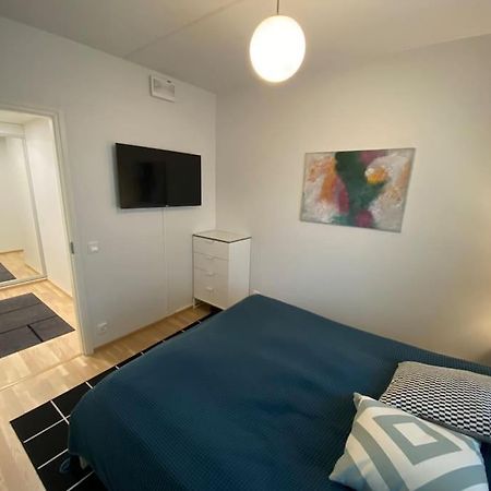 Modern Two Bedroom Apartment Near Helsinki Airport วานตา ภายนอก รูปภาพ