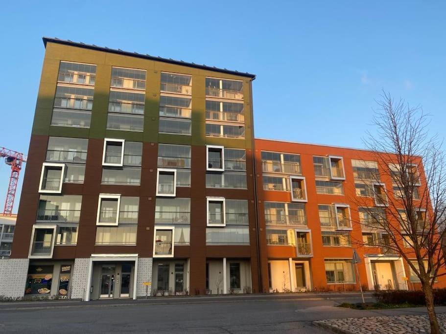 Modern Two Bedroom Apartment Near Helsinki Airport วานตา ภายนอก รูปภาพ
