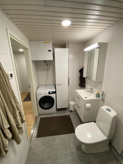 Modern Two Bedroom Apartment Near Helsinki Airport วานตา ภายนอก รูปภาพ
